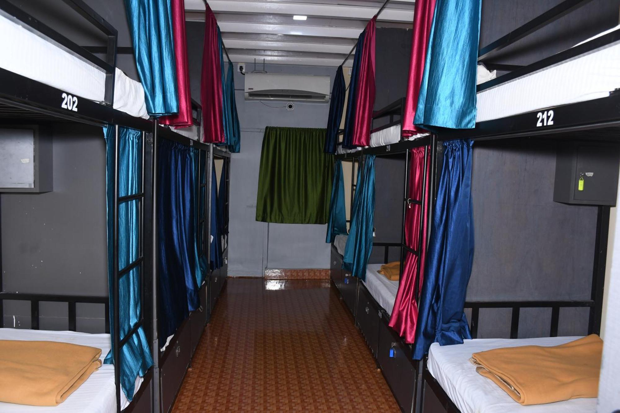 New Afra Hostal